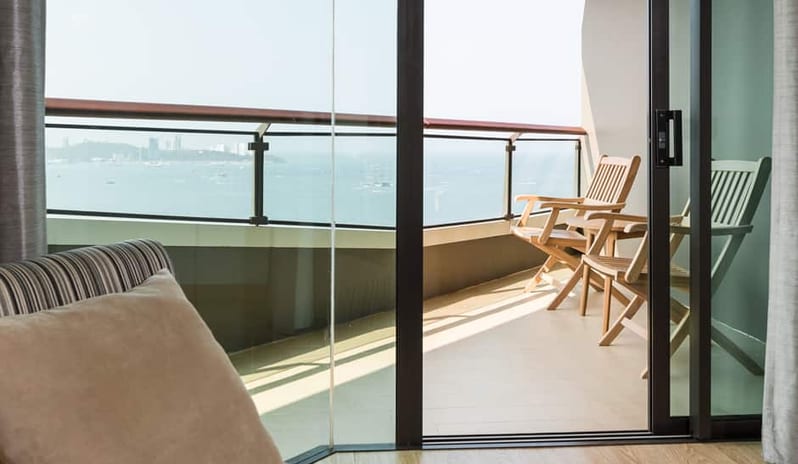 CAPE DARA DELUXE CORNER BALCONY